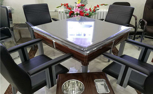 齐干却勒街道麻将桌